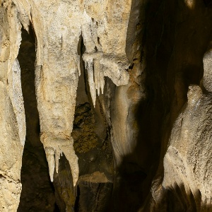 Apertura con visita guidata alle Grotte delle Meraviglie  2024