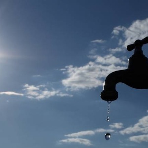 Nuova ordinanza per il risparmio idrico e limitazioni per l’utilizzo dell’acqua potabile.